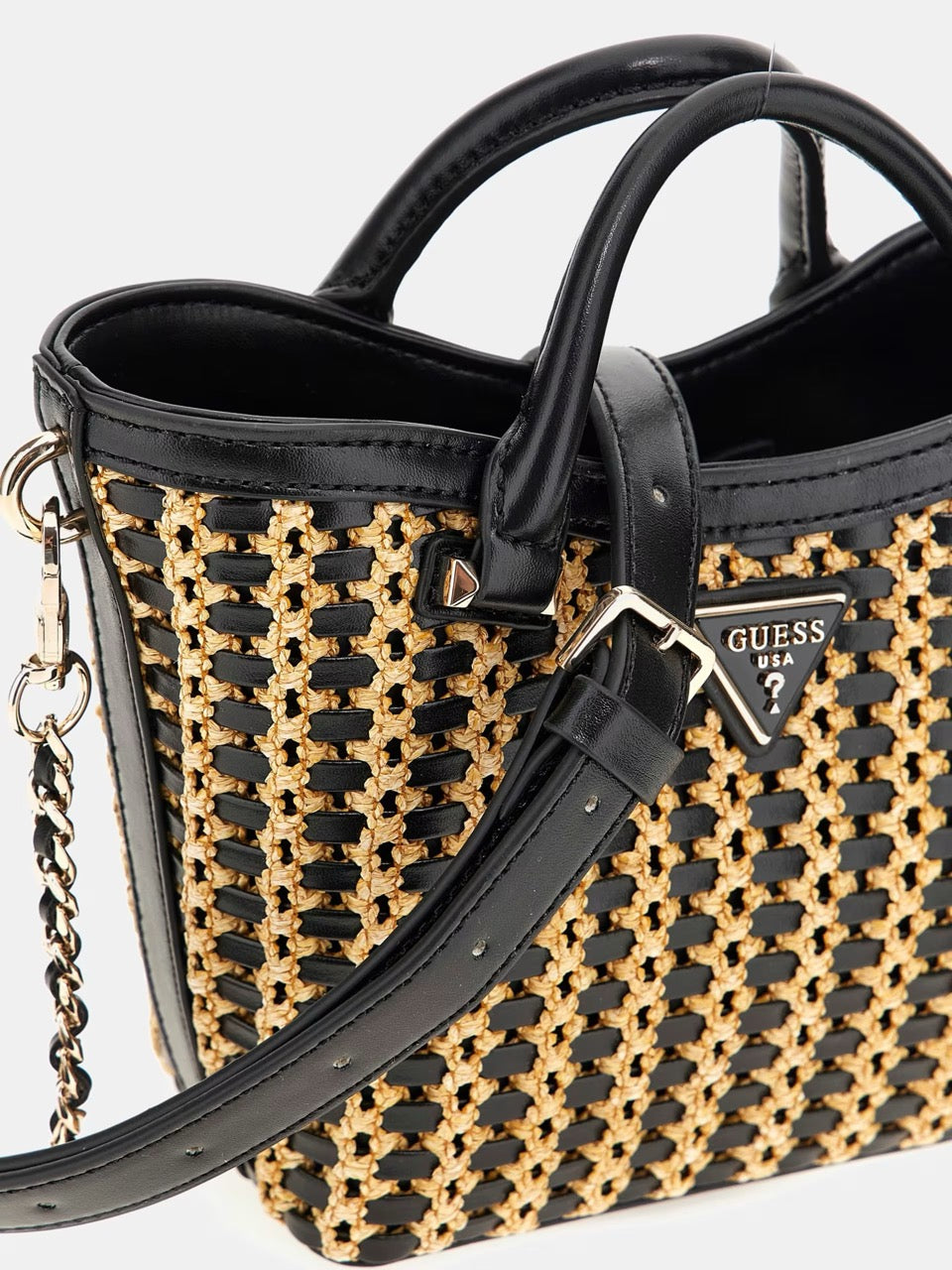 MINI BOLSO DE MANO ATALIA DE RAFIA NEGRO GUESS