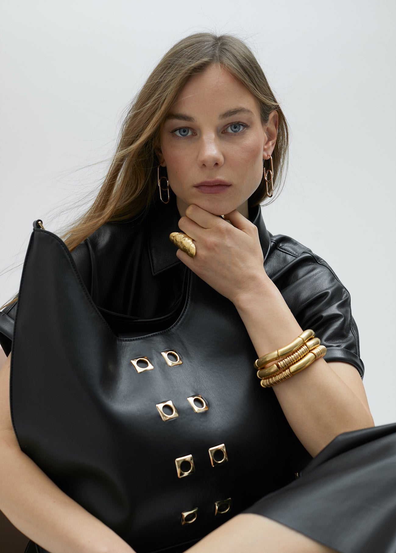 BOLSO SHOPPER CON OJALES
