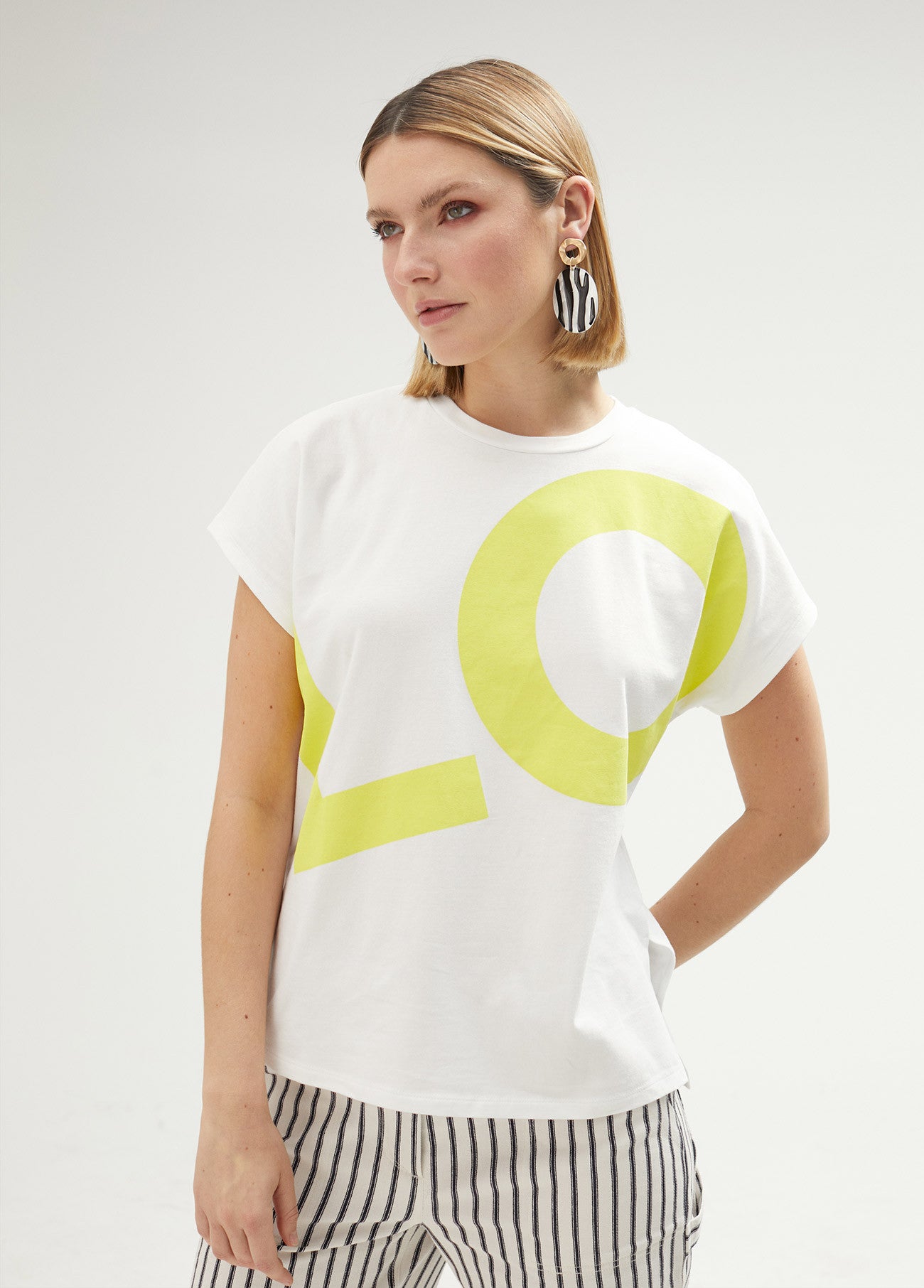 CAMISETA MANGA CORTA LOVE AMARILLO