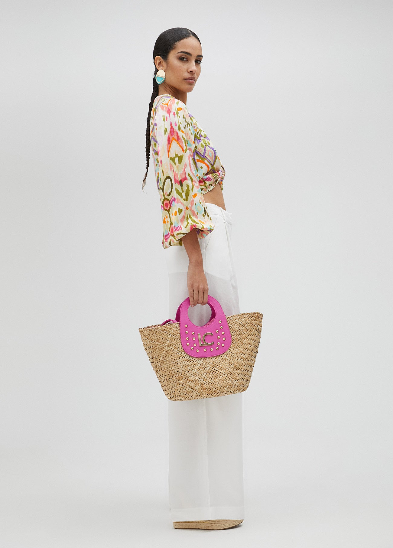 CAPAZO GRANDE CON TACHUELAS ROSA