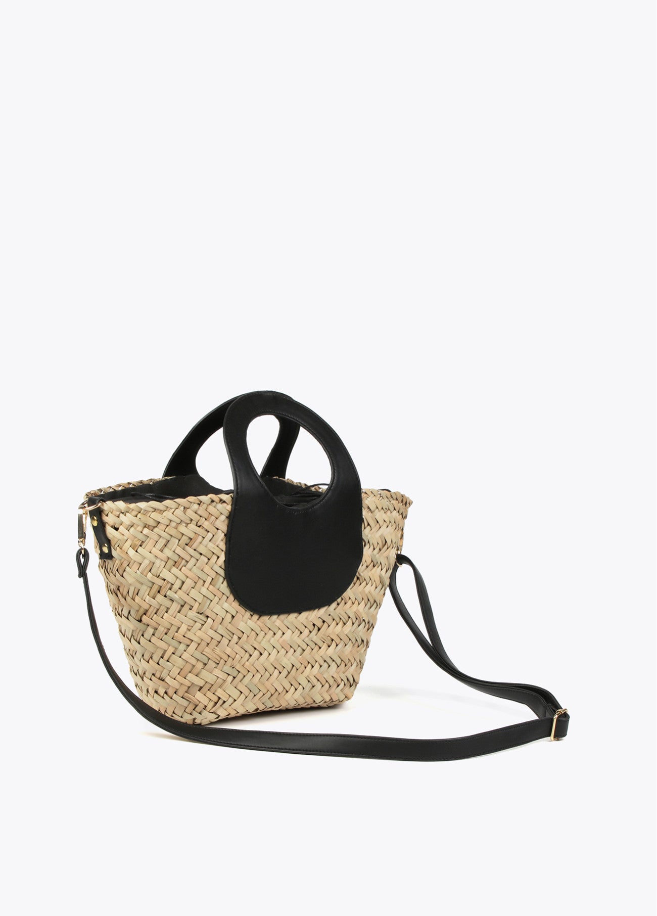CAPAZO PEQUEÑO CON TACHUELAS NEGRO
