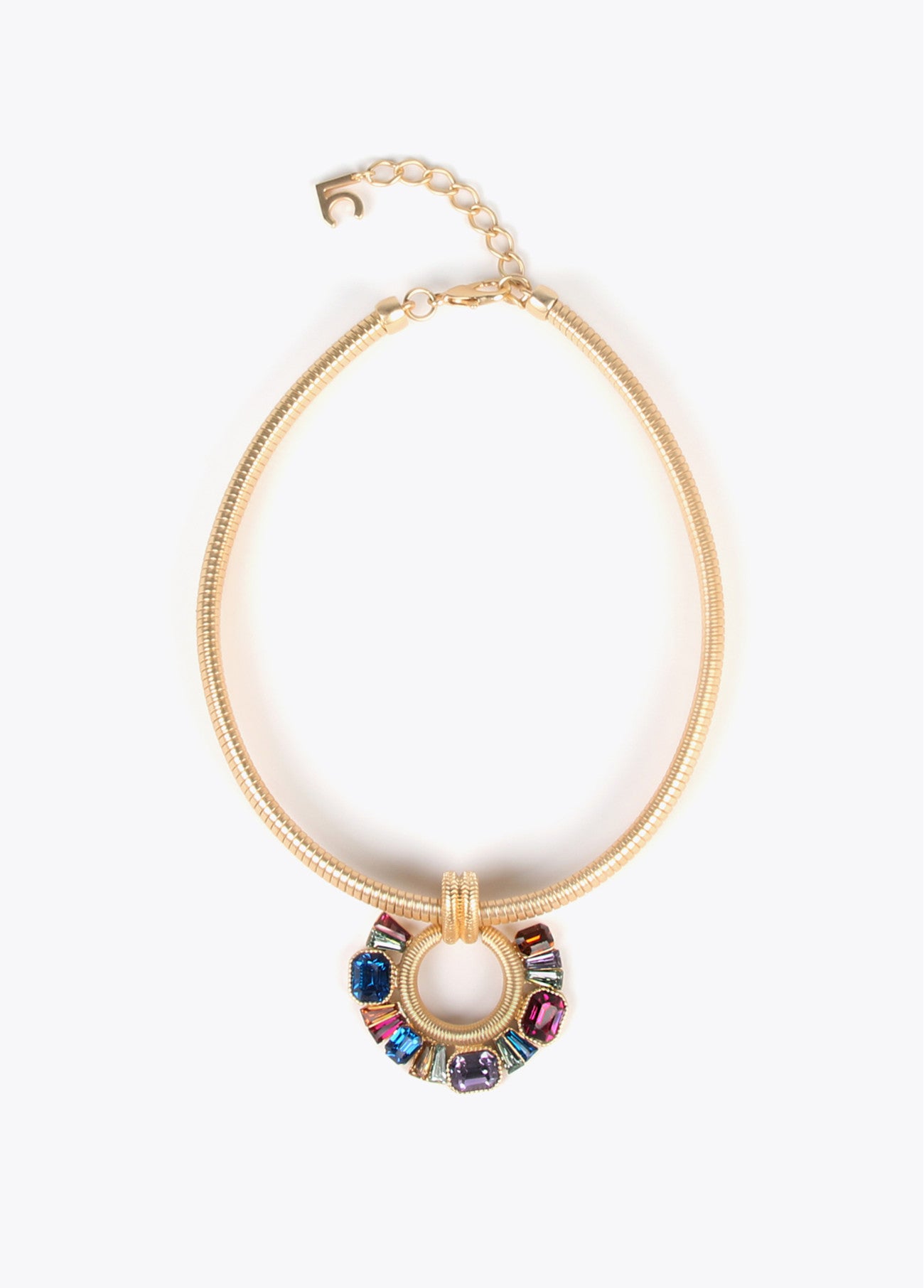 COLLAR GARGANTILLA CON ARO FRONTAL