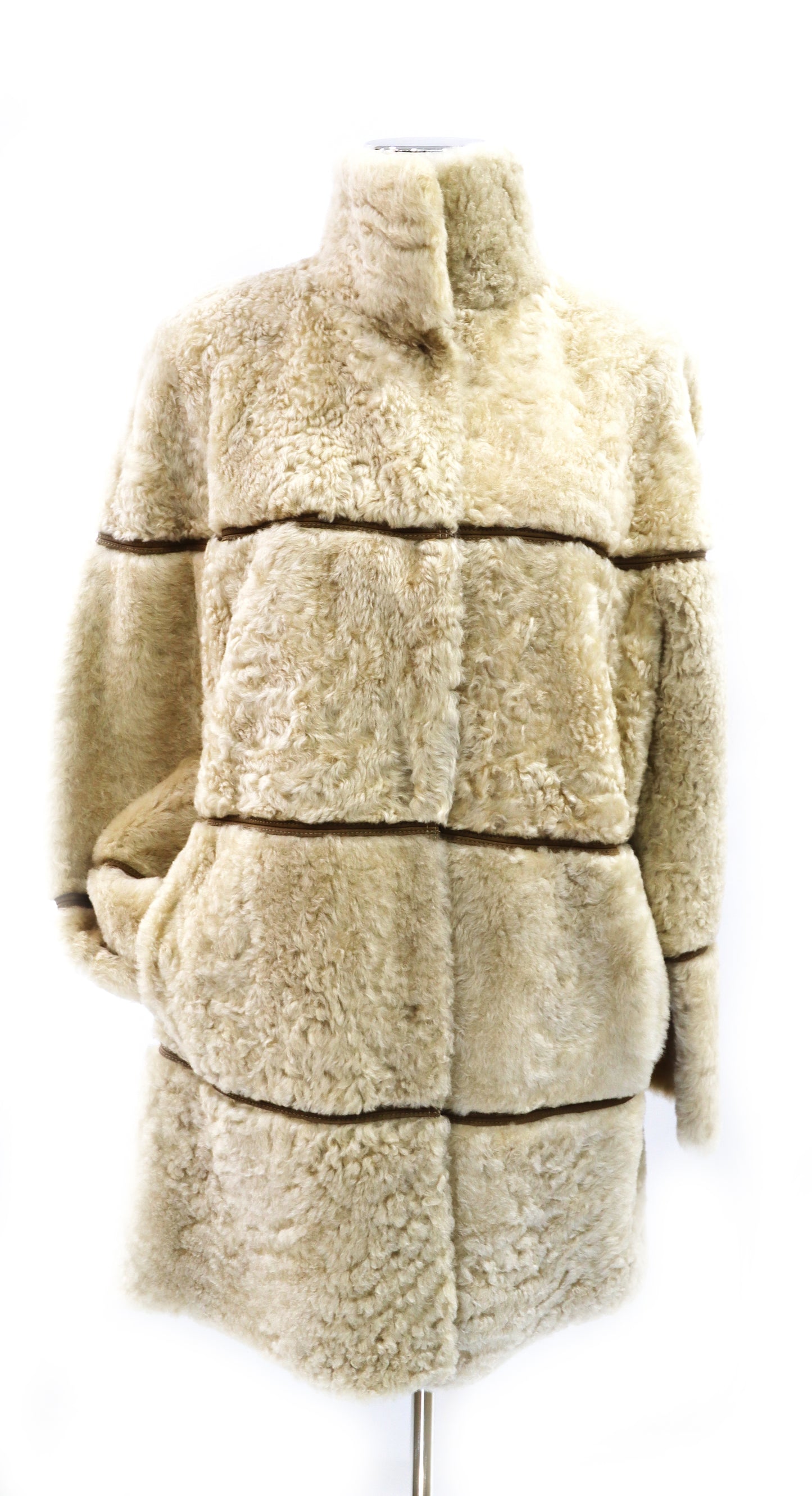 ABRIGO DE CORDERO REVERSIBLE BEIGE - TALLA 42