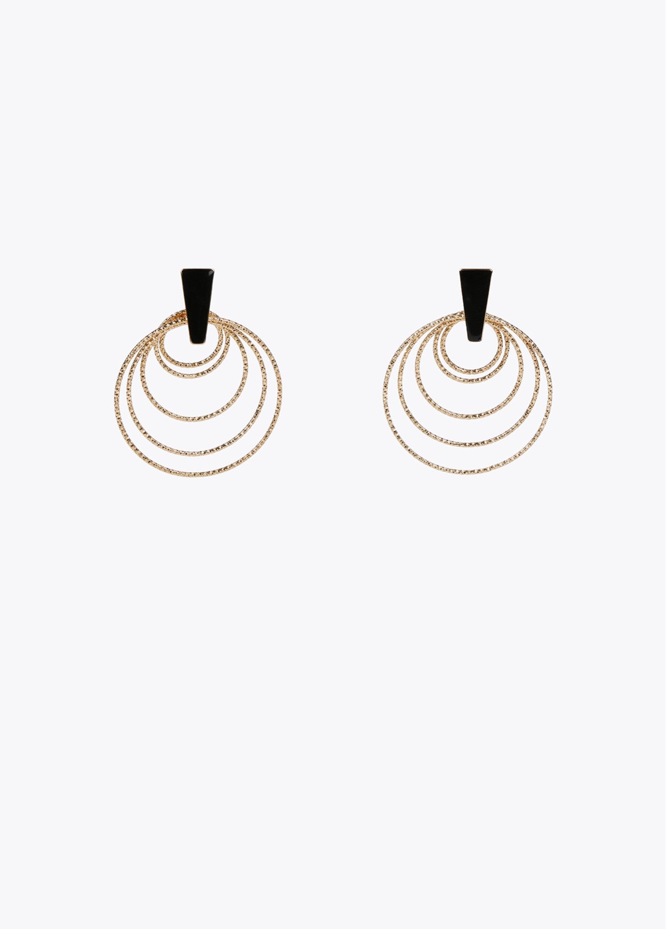 PENDIENTES MULTI ARO CON PIEZA LACADA