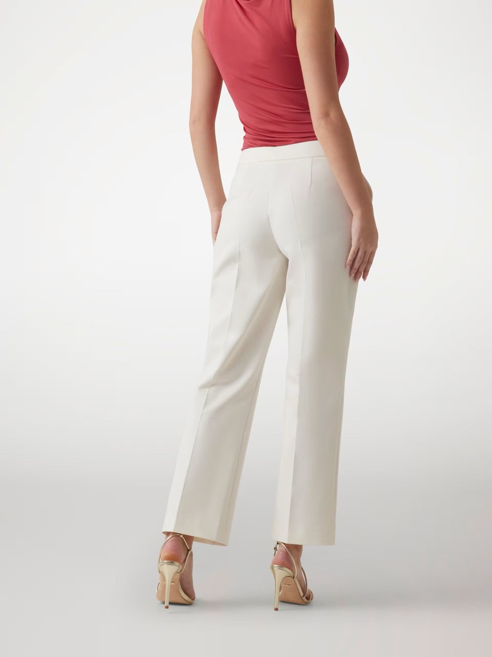 PANTALÓN CORTE SLIM BLANCO DE MARCIANO BY GUESS