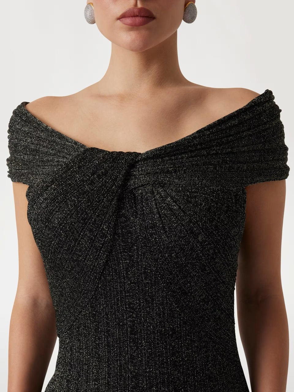 VESTIDO MIDI CEÑIDO NEGRO DE MARCIANO BY GUESS