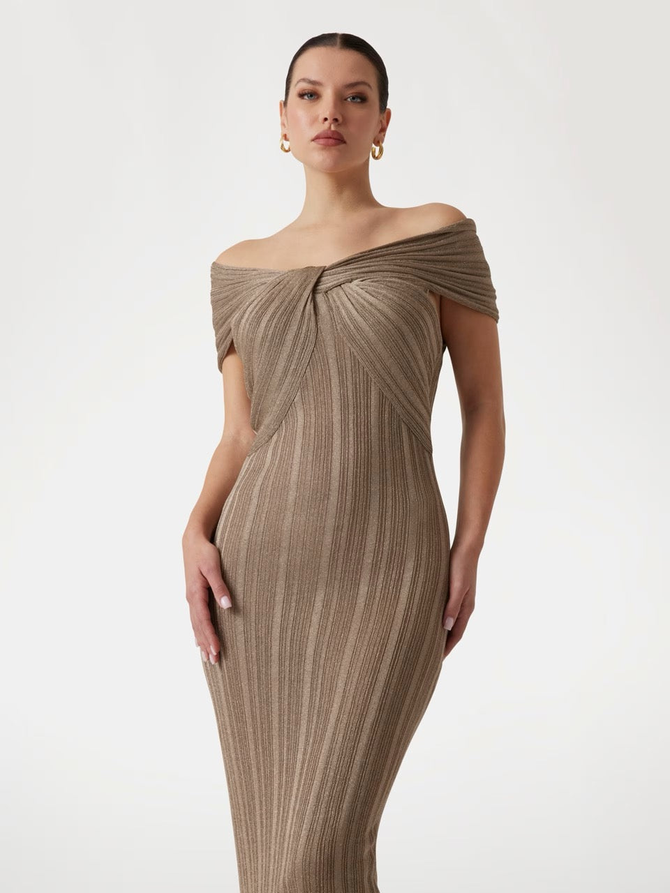 VESTIDO MIDI CEÑIDO BEIGE DE MARCIANO BY GUESS