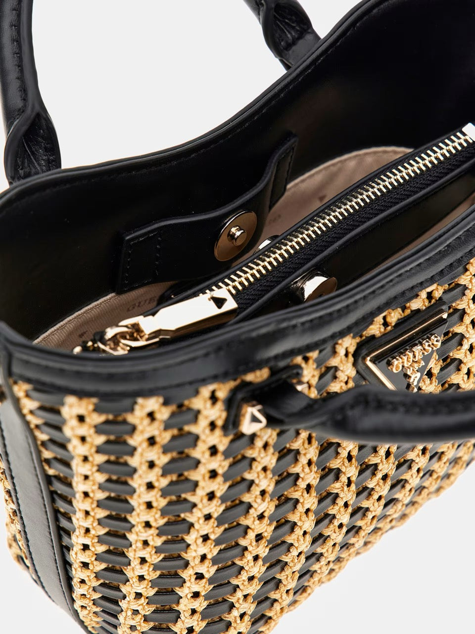 MINI BOLSO DE MANO ATALIA DE RAFIA NEGRO GUESS