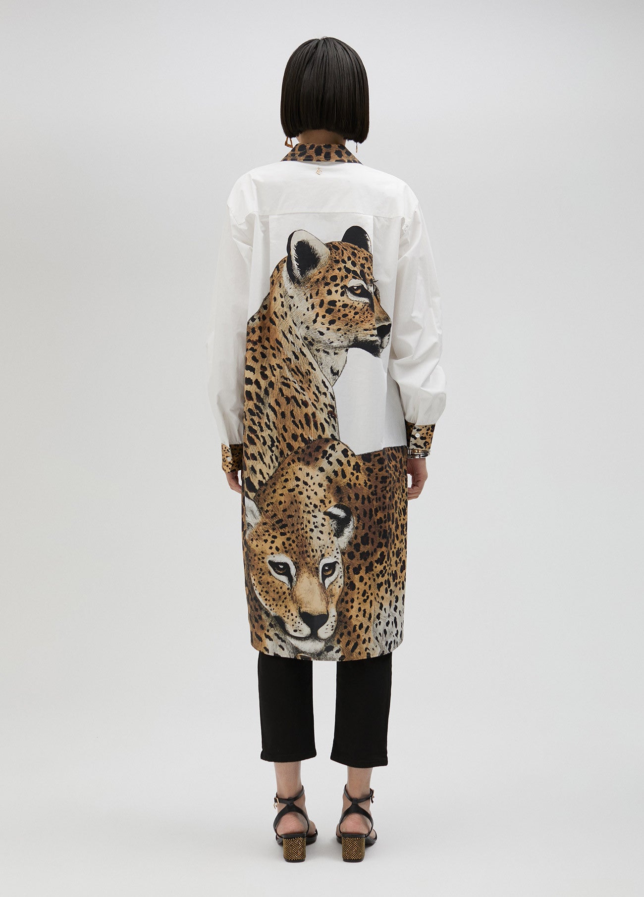 CAMISA LARGA TIGRE PARTE TRASERA