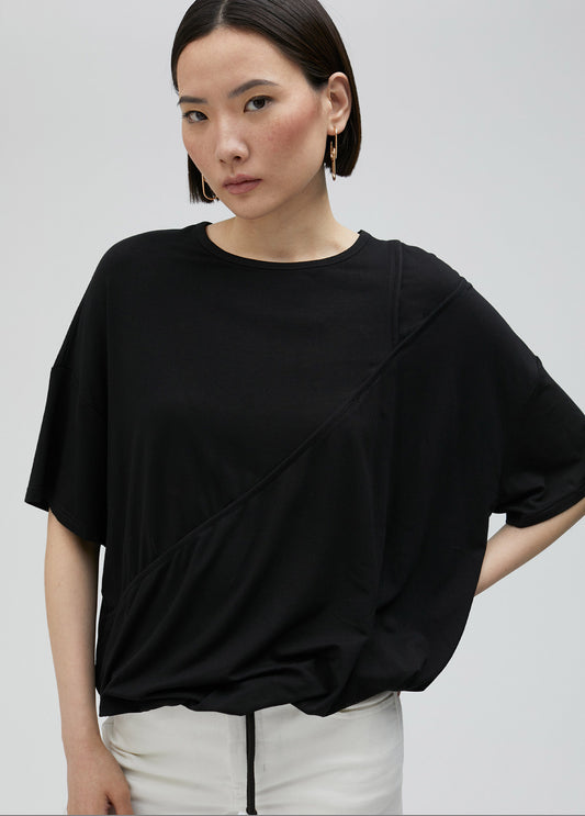 CAMISETA NUDO BAJO