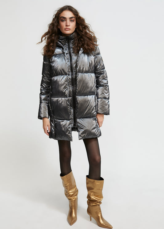 CHAQUETA LARGA ACOLCHADA METALIZADA CON CAPUCHA