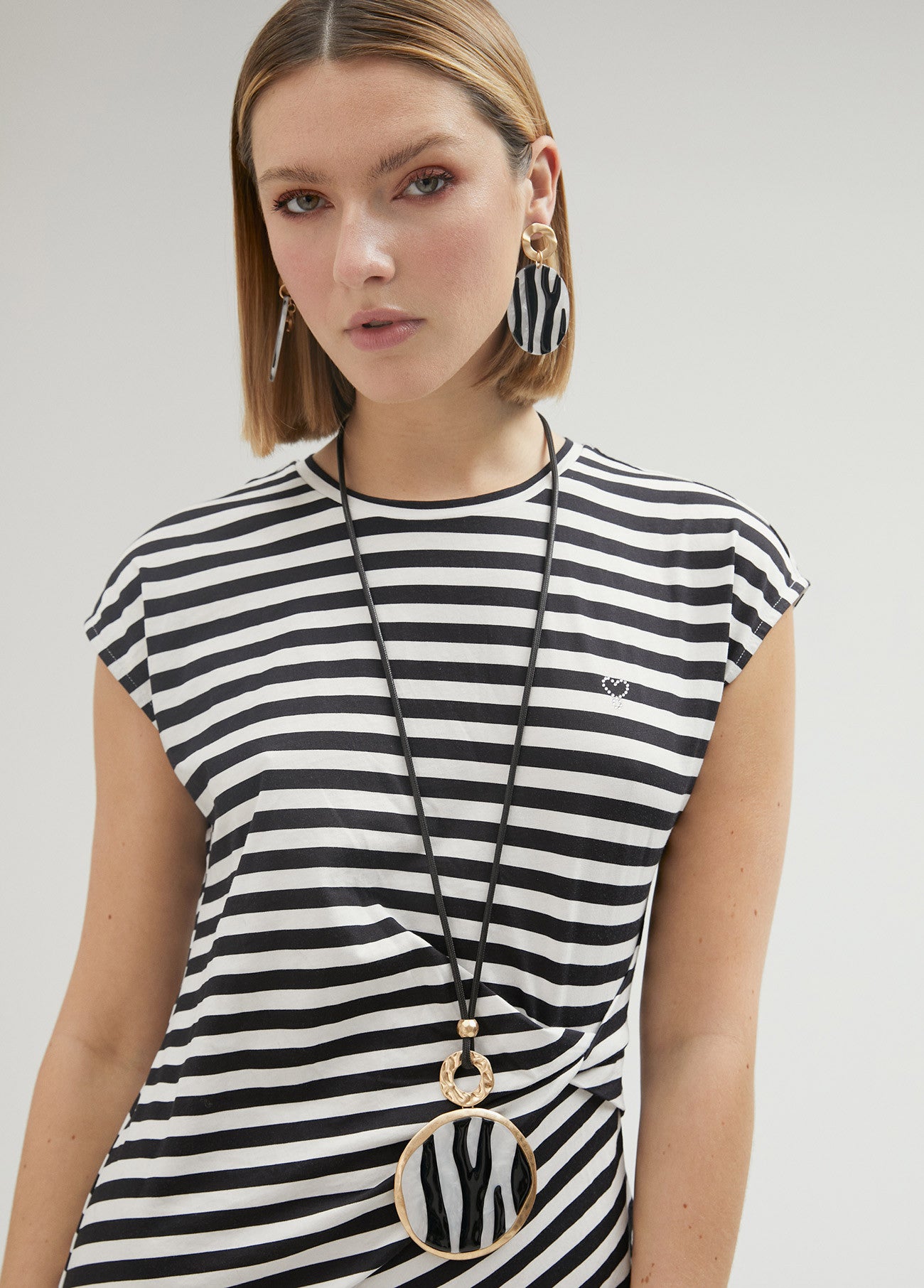 COLLAR PIEZA ANIMAL PRINT ZEBRA