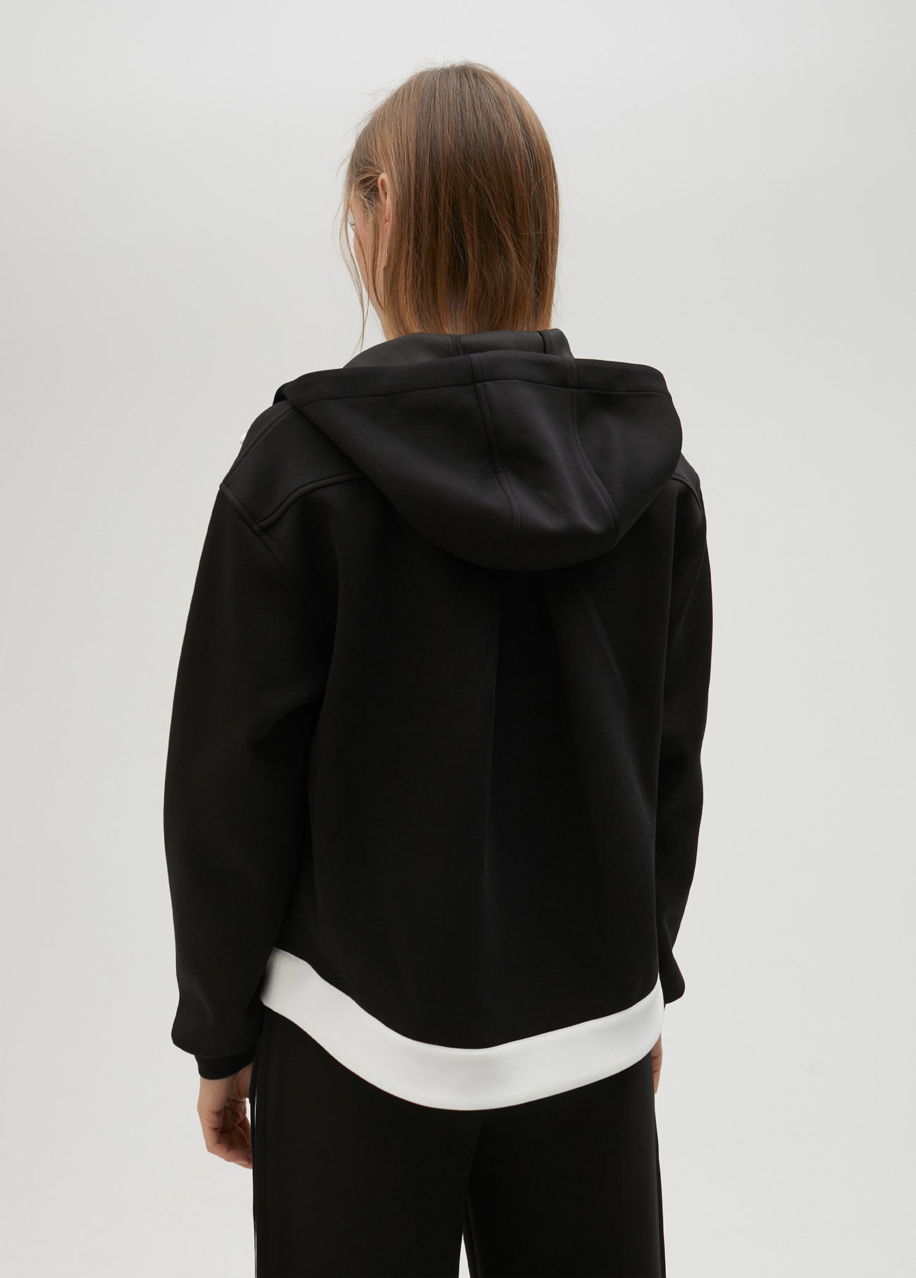 SUDADERA BICOLOR CON CAPUCHA