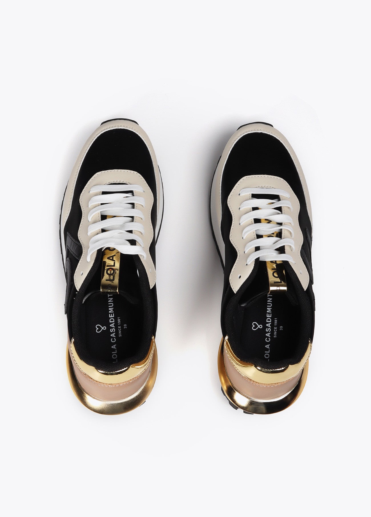 ZAPATILLAS DEPORTIVAS DETALLES DORADOS